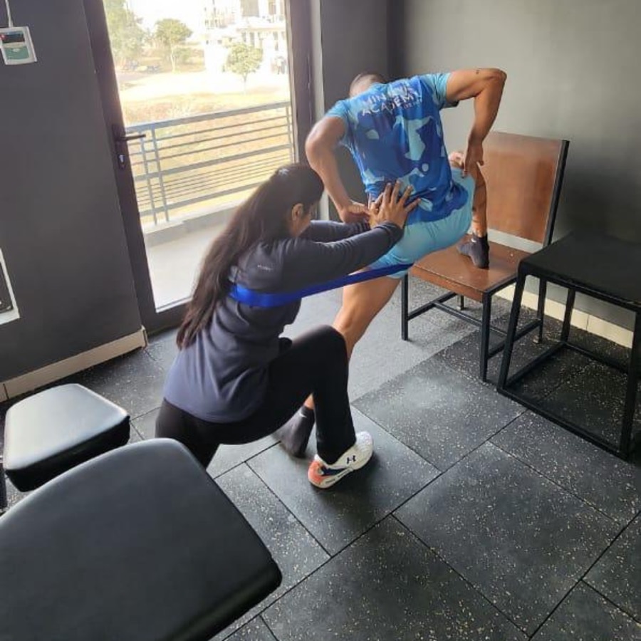 Strength and conditioning rehabilitation